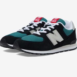 NIB Kids Size 4.5W New Balance Sneakers